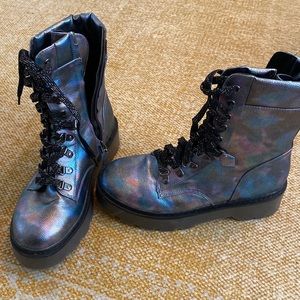 Chrome festival boots